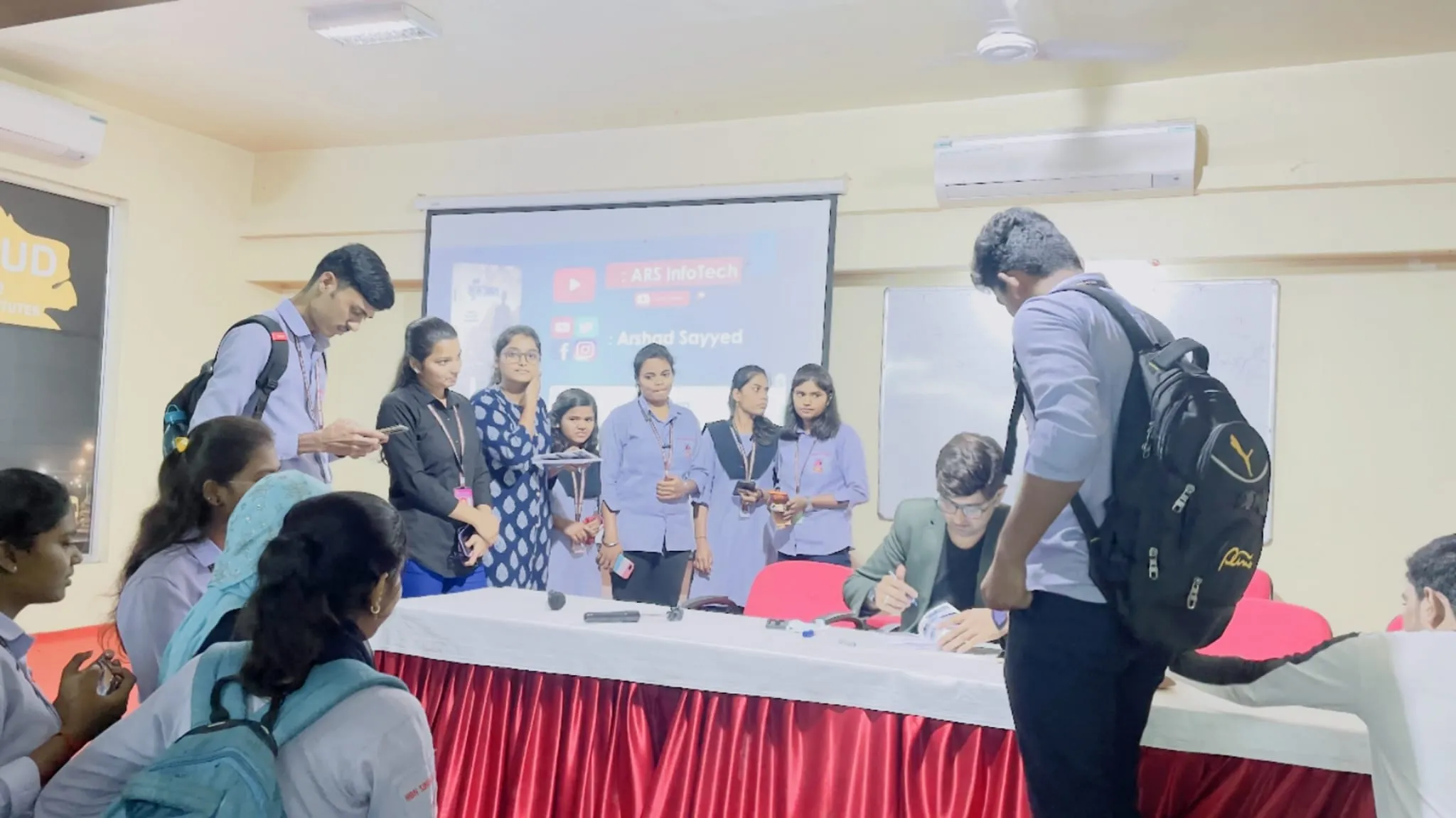 Autographs & Interactions